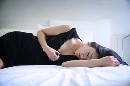 Để ký được hợp đồng, đưa vợ cùng tiếp khách ảnh 1 Ảnh minh họa: Internet