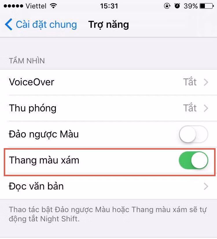 Màn hình chế độ đảo ngược màu trên iOS