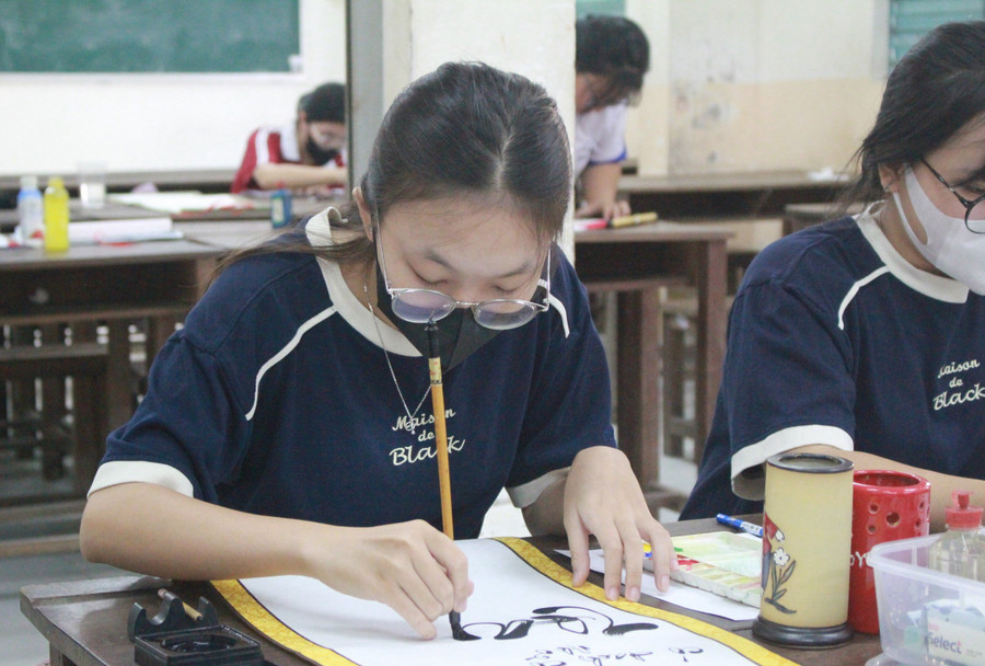 Hoạt động giao lưu và tập huấn Nghệ thuật Thư pháp Việt.