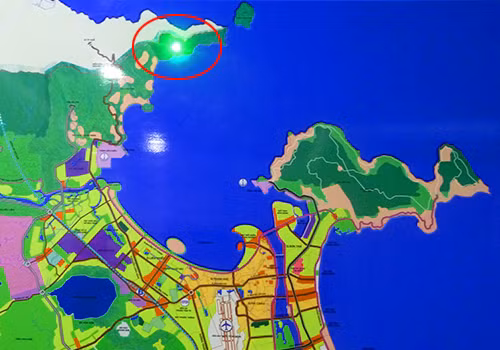 Dự án khu nghỉ dưỡng quốc tế tại Cửa Khẻm (vùng khoanh đỏ) của đèo Hải Vân.