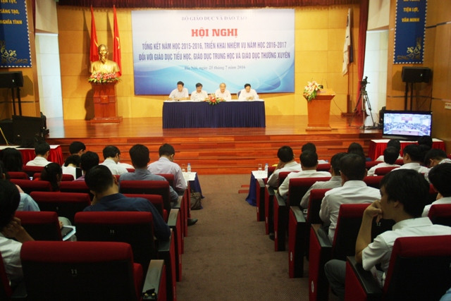 Toàn cảnh hội nghị tổng kết năm học điểm cầu Bộ GD&ĐT