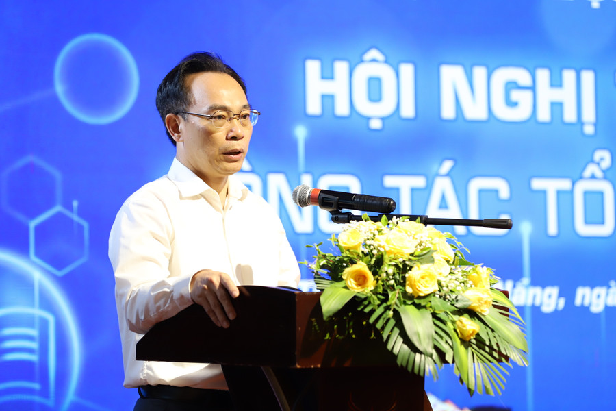Thứ trưởng Hoàng Minh Sơn ghi nhận những ý kiến phát biểu tại Hội nghị liên quan đến công tác cán bộ, danh mục vị trí việc làm, Hội đồng trường... (Ảnh: Thanh Nhã) Thứ trưởng Hoàng Minh Sơn ghi nhận những ý kiến phát biểu tại Hội nghị liên quan đến công tác cán bộ, danh mục vị trí việc làm, Hội đồng trường... (Ảnh: Thanh Nhã)