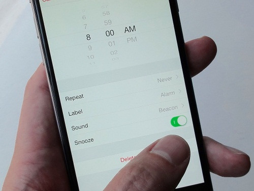 Có thể tắt tùy chọn lặp lại báo thức trên iPhone.