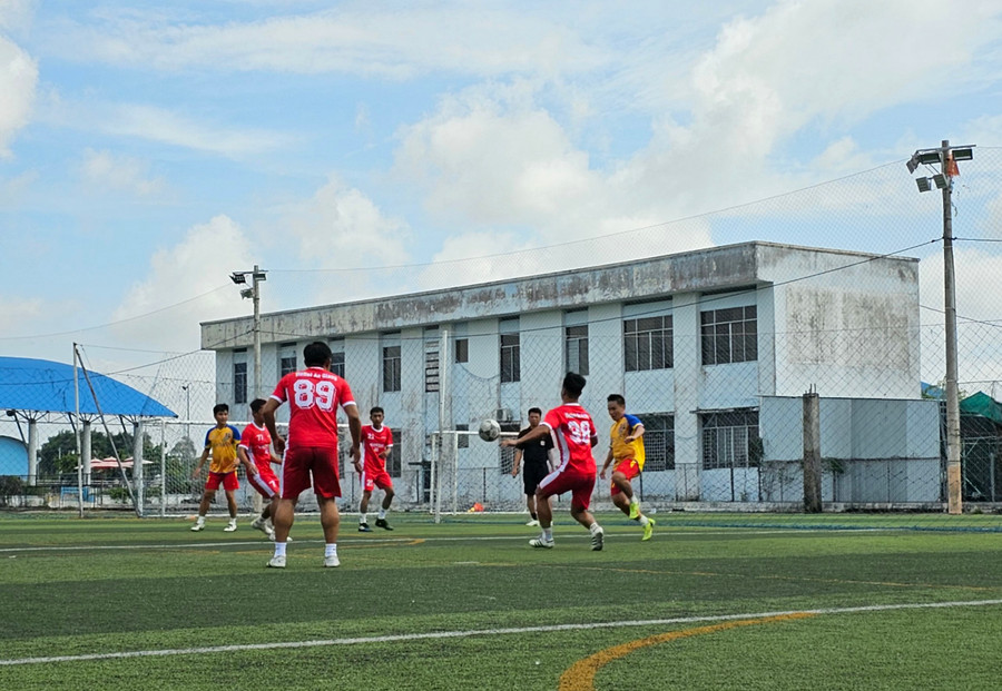 Giải đấu diễn ra sôi nổi và hấp dẫn. Giải đấu diễn ra sôi nổi và hấp dẫn.