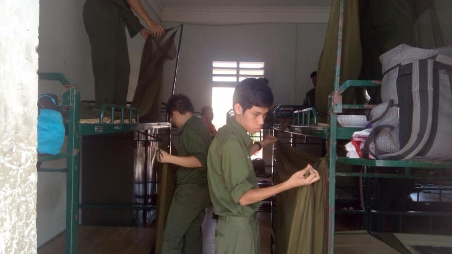 Học gập chăn mền đúng theo yêu cầu Học gập chăn mền đúng theo yêu cầu