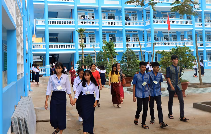 HS Trường THPT DTNT Huỳnh Cương sẵn sàng cho năm học mới.