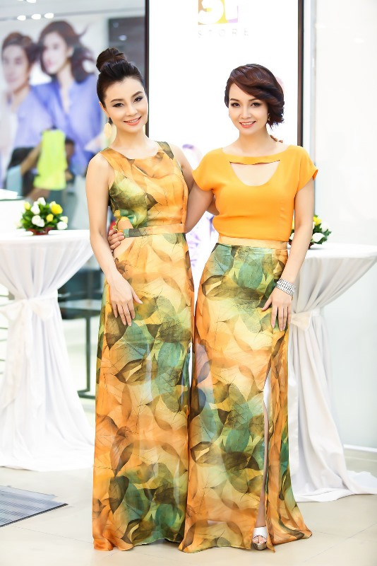 Chị em diễn viên Mai Thu Huyền-Mai Thu Trang sành điệu với trang phục Chị em diễn viên Mai Thu Huyền-Mai Thu Trang sành điệu với trang phục ton sir ton