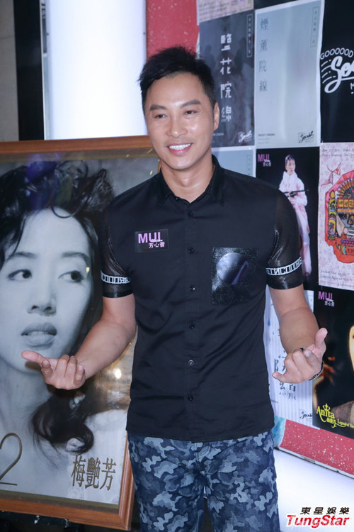 Đàm Diệu Văn tiết lộ về những bài hát mà khi còn sống, Mai Diễm Phương yêu thích, cũng như những hồi ức đẹp về những lần cả hai thu âm với nhau. Khi Mai Diễm Phương còn hoạt động, cặp đôi thường song ca và được khán giả ngưỡng mộ. dam-dieu-van-2-4805-1437264735.jpg