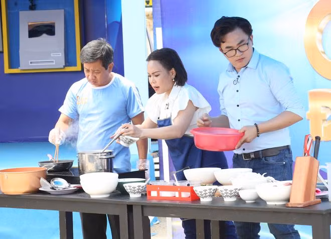 Ông Đoàn Ngọc Hải tham gia gameshow, lấy tiền ủng hộ "bữa cơm có thịt" ảnh 5