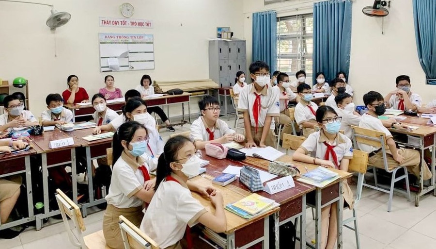 Tiết học của học sinh Trường THCS Lương Định Của.