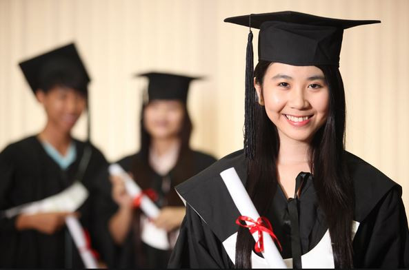 Kết thúc học kỳ I là thời điểm khởi động du học hè, "săn" học bổng của chính phủ các quốc gia Châu Á