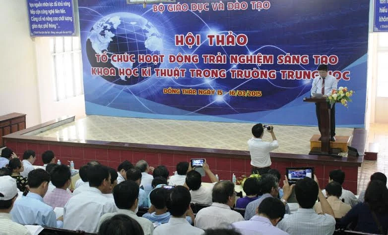 Hội thảo Tổ chức hoạt động trải nghiệm sáng tạo khoa học kỹ thuật trong trường trung học