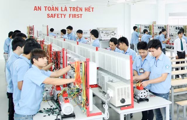 Ngoài công tác định hướng, việc phân luồng qua từng bậc học phải đạt hiệu quả rõ ràng. Ảnh: Hữu Cường