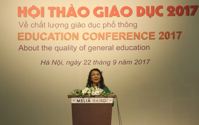 Thứ trưởng Bộ GD&ĐT Nguyễn Thị Nghĩa phát biểu tại Hội thảo giáo dục 2017