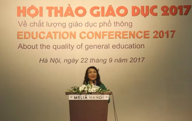 Thứ trưởng Bộ GD&ĐT Nguyễn Thị Nghĩa phát biểu tại Hội thảo giáo dục 2017
