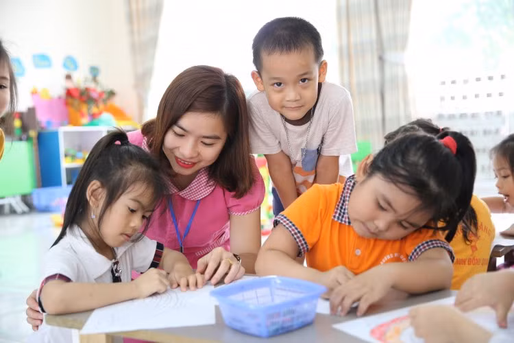 Giáo dục tích cực hướng đến giảm căng thẳng và tăng hạnh phúc cho cả học sinh và giáo viên. Ảnh: Thế Đại