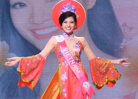 người đẹp, Cao Thùy Linh, Diệu Linh, Phan Hoàng Thuy, Huỳnh Thúy Anh, Tường Vi