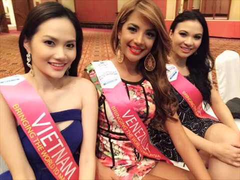 người đẹp, Cao Thùy Linh, Diệu Linh, Phan Hoàng Thuy, Huỳnh Thúy Anh, Tường Vi