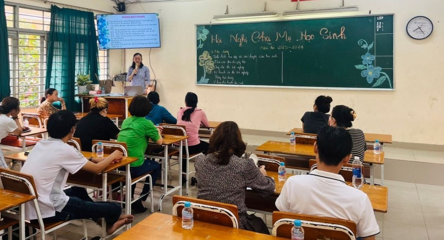 Một buổi họp phụ huynh Trường THPT Đào Sơn Tây trong tháng 5/2024 (TP Thủ Đức, TPHCM). Ảnh: Minh Anh Một buổi họp phụ huynh Trường THPT Đào Sơn Tây trong tháng 5/2024 (TP Thủ Đức, TPHCM). Ảnh: Minh Anh