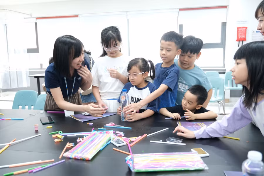 Có đến 14 trạm trải nghiệm trải nghiệm khoa học tại Ngày hội khoa học MDE - Science MDE Fair 2024.