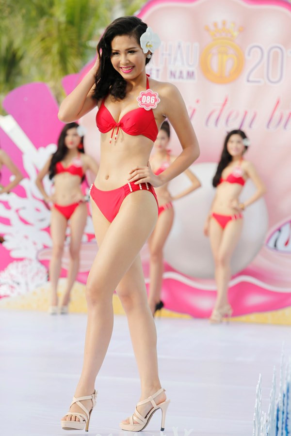 Người đẹp Biển nổi bật với bikini, tự tin khoe sắc ảnh 3 Người đẹp Biển nổi bật với bikini, tự tin khoe sắc ảnh 3