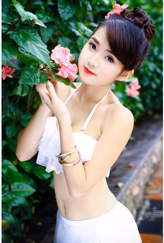 Bộ ảnh “song sinh” ấn tượng của hot girl Ngoại thương ảnh 9