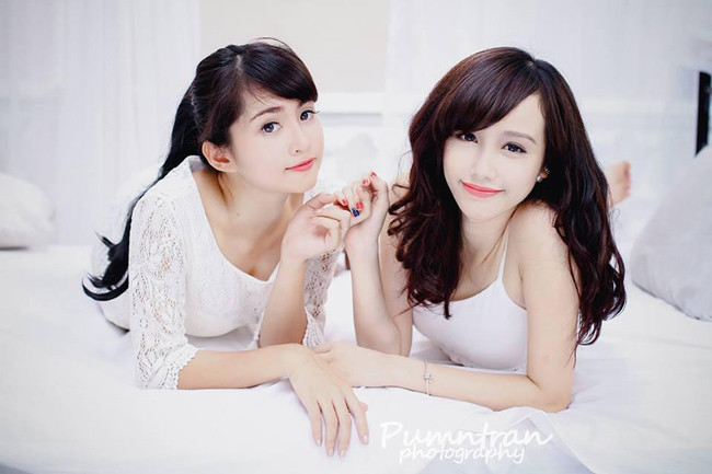 Bộ ảnh “song sinh” ấn tượng của hot girl Ngoại thương