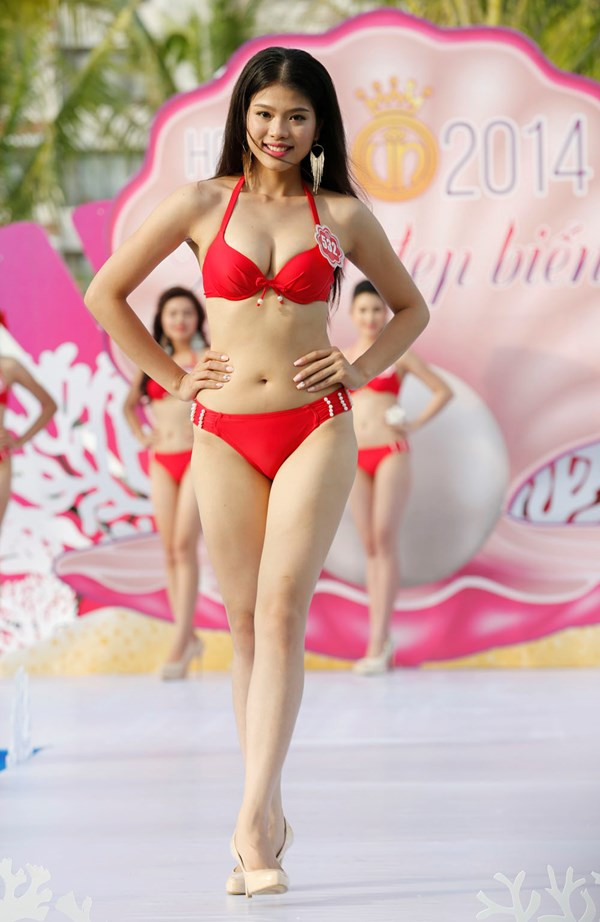 Người đẹp Biển nổi bật với bikini, tự tin khoe sắc ảnh 5 Người đẹp Biển nổi bật với bikini, tự tin khoe sắc ảnh 5