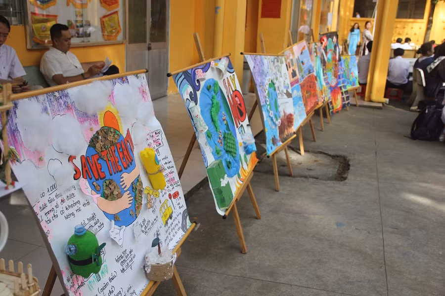 Một số bức tranh đạt giải của cuộc thi Sáng tạo xanh