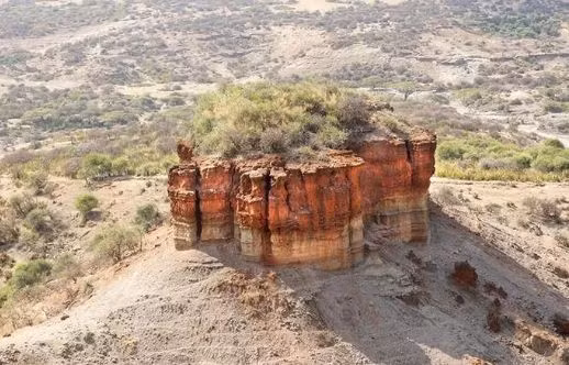 Hẻm núi Olduvai - Ảnh: NATIONAL GEOGRAPHIC.