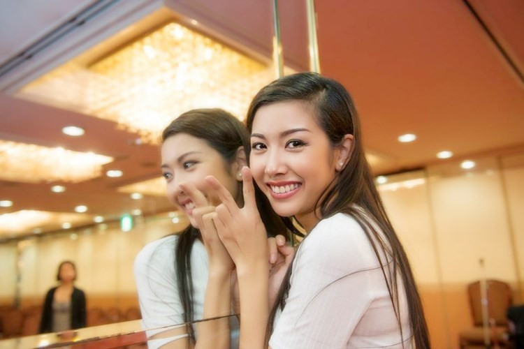 thúy vân: từ á khôi áo dài việt nam đến á hậu 3 hoa hậu quốc tế hình 13 thuy van: tu a khoi ao dai viet nam den a hau 3 hoa hau quoc te hinh 13