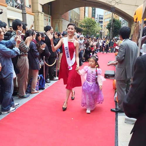 thúy vân: từ á khôi áo dài việt nam đến á hậu 3 hoa hậu quốc tế hình 14 thuy van: tu a khoi ao dai viet nam den a hau 3 hoa hau quoc te hinh 14
