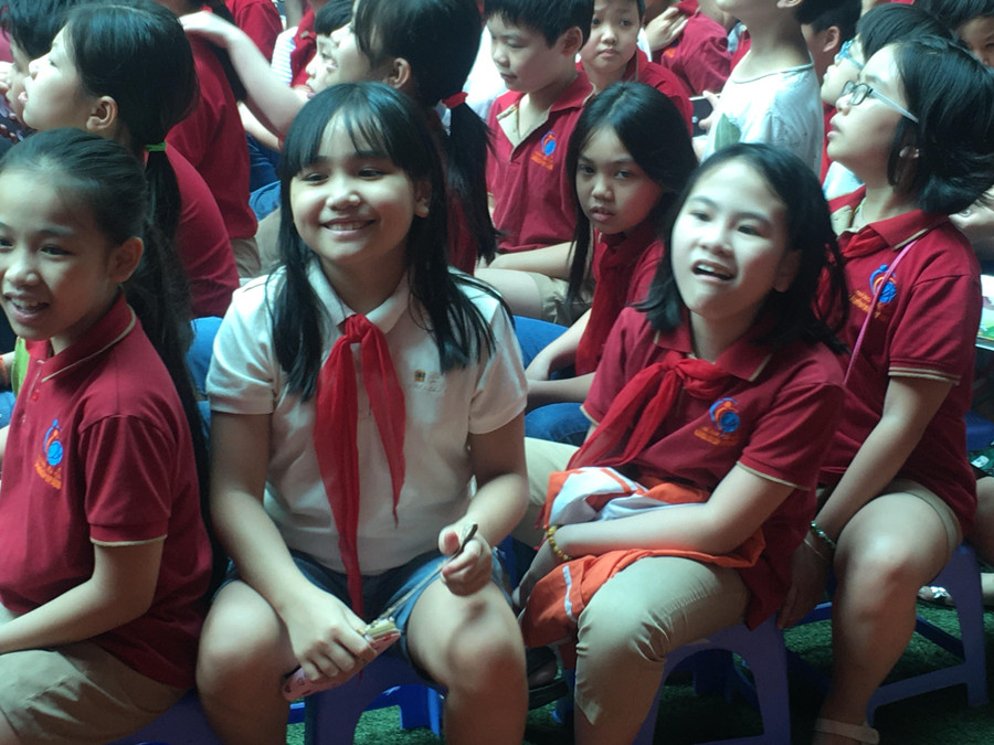 Wow! Sao hóa trang giỏi thế nhỉ!