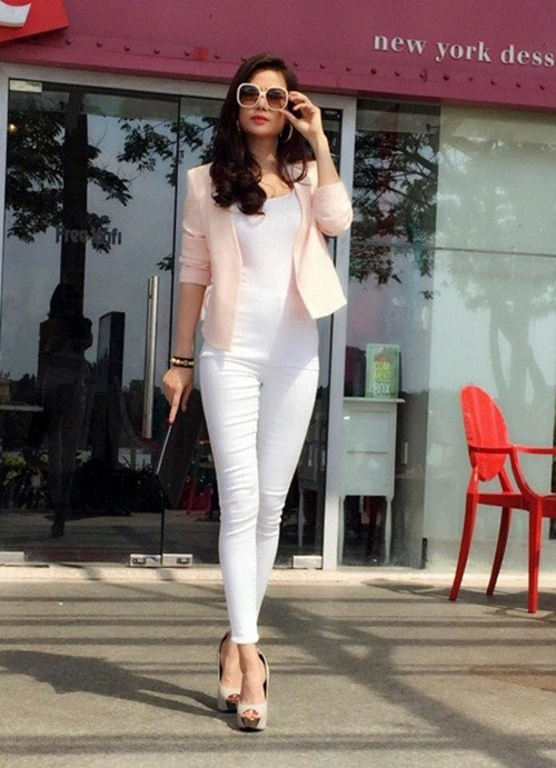 Trương Ngọc Ánh trẻ đẹp hơn tuổi nhờ quần jeans - ảnh 9 Hình ảnh: Trương Ngọc Ánh trẻ đẹp hơn tuổi nhờ quần jeans số 9