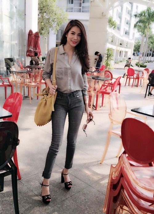 Trương Ngọc Ánh trẻ đẹp hơn tuổi nhờ quần jeans - ảnh 10 Hình ảnh: Trương Ngọc Ánh trẻ đẹp hơn tuổi nhờ quần jeans số 10