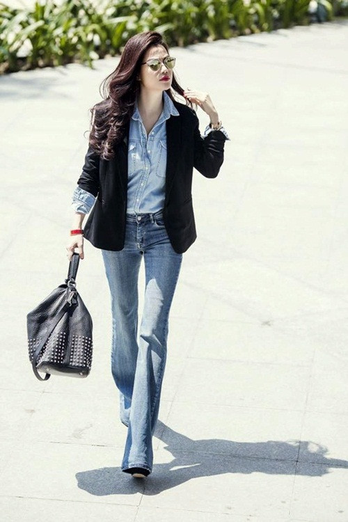 Trương Ngọc Ánh trẻ đẹp hơn tuổi nhờ quần jeans - ảnh 5 Hình ảnh: Trương Ngọc Ánh trẻ đẹp hơn tuổi nhờ quần jeans số 5