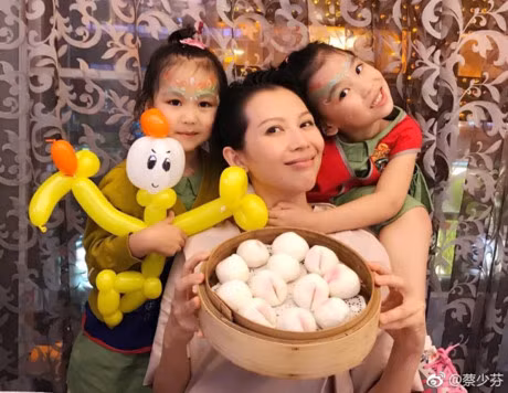 Niem vui binh di cua dan sao Hoa ngu trong 