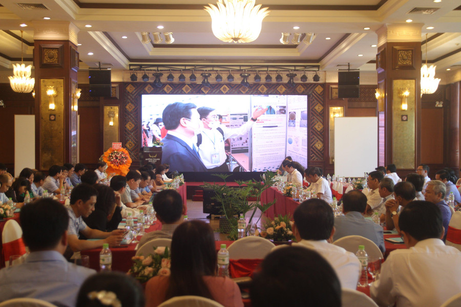 Hội nghị tổng kết 10 năm Cuộc thi khoa học và kỹ thuật cấp quốc gia dành cho học sinh trung học. Hội nghị tổng kết 10 năm Cuộc thi khoa học và kỹ thuật cấp quốc gia dành cho học sinh trung học.