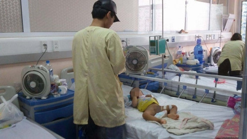 Bắc Ninh: Tiếng nấc nghẹn của người cha bé trai bị cậu cắt dương vật - Ảnh 1 Bắc Ninh: Tiếng nấc nghẹn của người cha bé trai bị cậu cắt dương vật - Ảnh 1