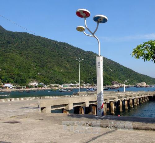 Hơn 1.000 du khách mắc kẹt tại Cù lao Chàm ảnh 1