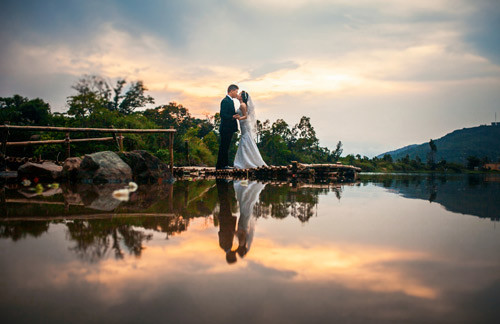 Chuyện tình lãng mạn của chàng công an si tình ảnh 8 Chuyện tình lãng mạn của chàng công an si tình - 9