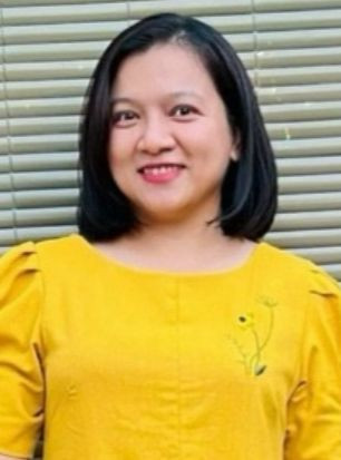 Cô Nguyễn Thị Thùy Trang. Cô Nguyễn Thị Thùy Trang.