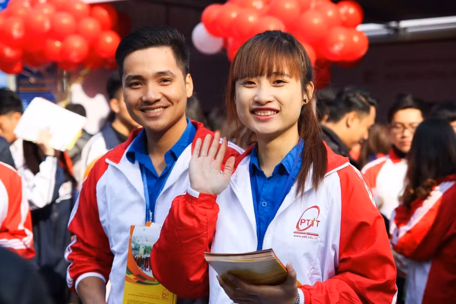 Sinh viên hệ đào tạo từ xa Học viện Công nghệ Bưu chính Viễn thông. Ảnh minh họa: ITN