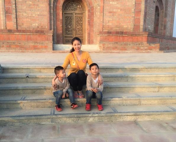 Khoảnh khắc hạnh phúc của gia đình Hoa hậu Hà Kiều Anh 8