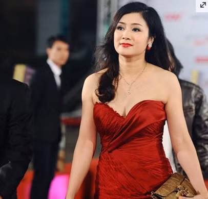 Lo su that ve cuoc hon nhan bi an cua nu dien vien 