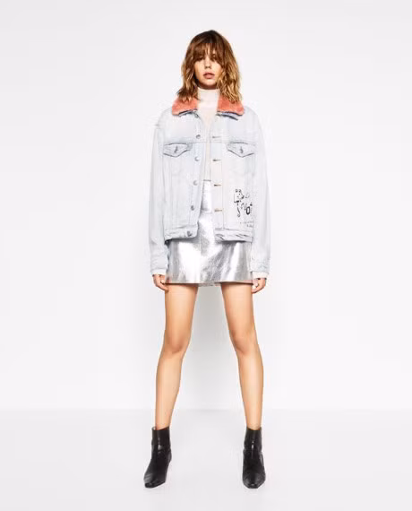 Cung hoc hoi 4 bi quyet bien hoa phong cach chi voi 1 chiec ao Denim - Anh 16