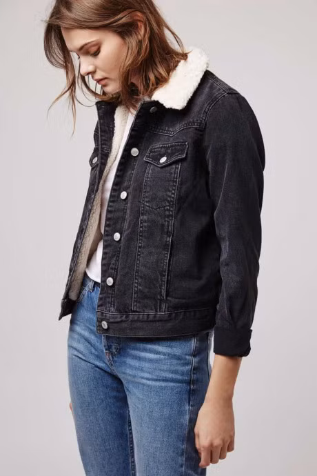 Cung hoc hoi 4 bi quyet bien hoa phong cach chi voi 1 chiec ao Denim - Anh 1