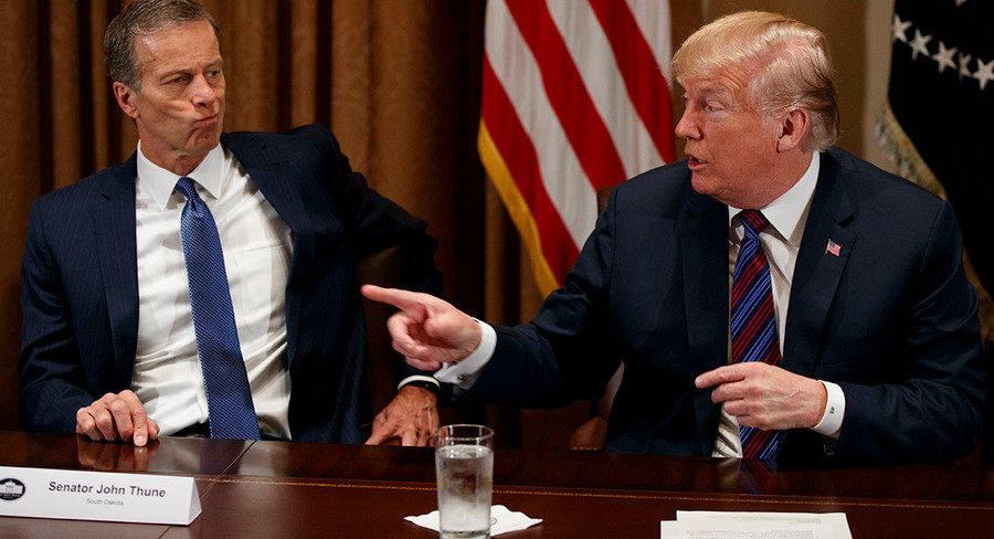 Phó lãnh đạo phe Cộng hòa tại Thượng viện John Thune từng có suy nghĩ nghỉ hưu vì ông Trump.