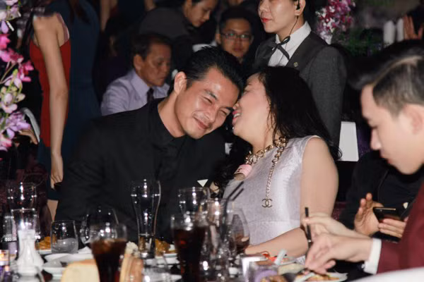 Những ông bố điển trai của showbiz Việt bị tố sở khanh phụ bạc