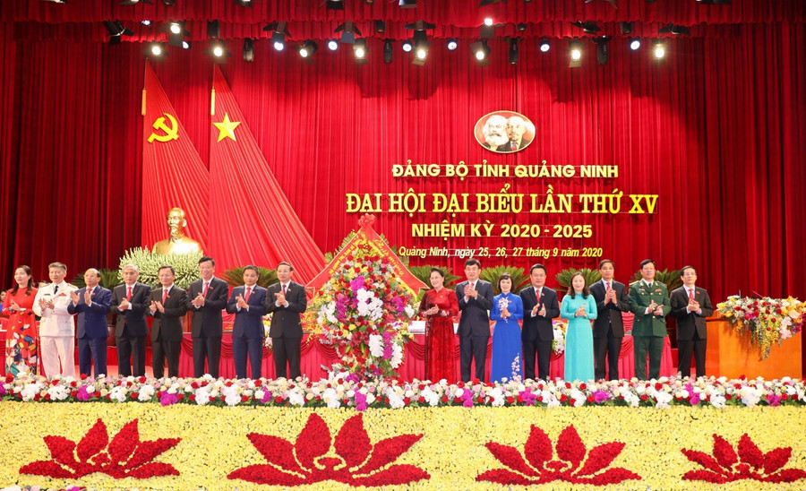 Các đại biểu chụp ảnh lưu niệm tại Đại hội Các đại biểu chụp ảnh lưu niệm tại Đại hội